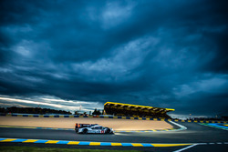 #2 Porsche Team Porsche 919 Hybrid: Romain Dumas, Neel Jani, Marc Lieb