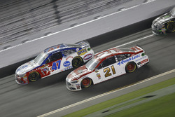 A.J. Allmendinger, JTG Daugherty Racing Chevrolet, Ryan Blaney, Wood Brothers Racing Ford