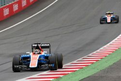 Pascal Wehrlein, Manor Racing MRT05