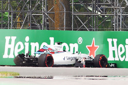 Felipe Massa, Williams FW38 crashed in the first practice session