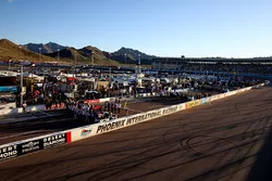 Phoenix International Raceway atmosphere