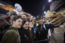Lewis Hamilton, Mercedes AMG F1 Team with fans