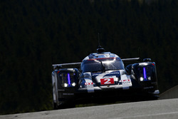 #2 Porsche Team Porsche 919 Hybrid: Romain Dumas, Neel Jani, Marc Lieb