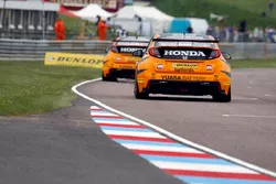 Matt Neal, Team Dynamics