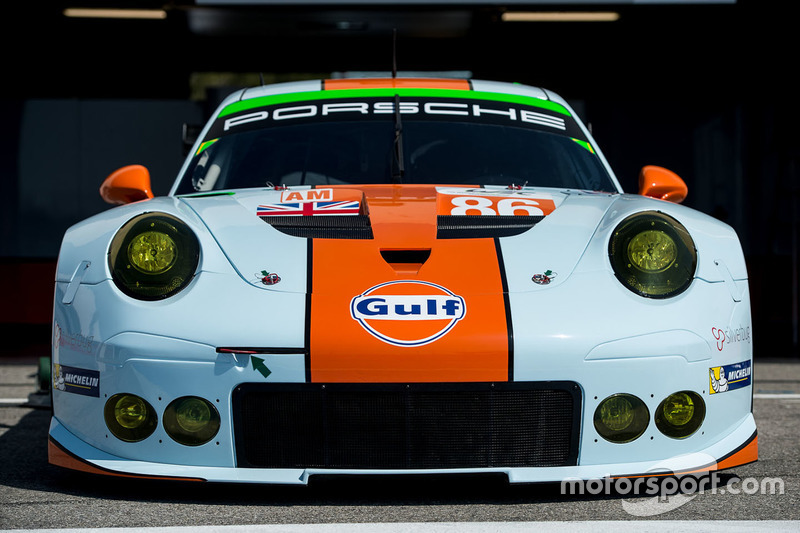 #86 Gulf Racing, Porsche 911 RSR: Michael Wainwright, Adam Carroll, Benjamin Barker