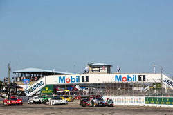 Partenza, #13 Rebellion Racing ORECA 07: Neel Jani, Sébastien Buemi, Nick Heidfeld al comando