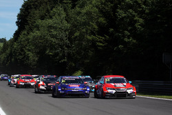 Gianni Morbidelli, West Coast Racing, Volkswagen Golf GTi TCR, James Nash, Lukoil Craft-Bamboo Racing, SEAT León TCR