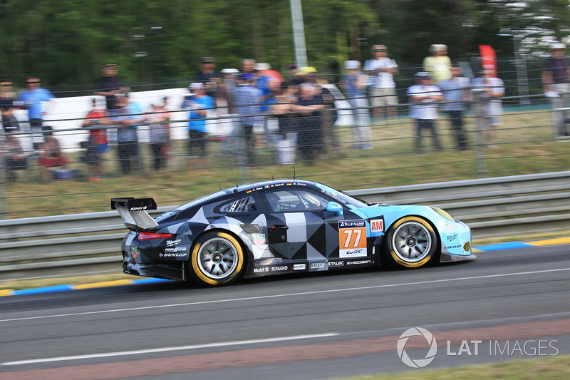 #77 Dempsey Proton Competition Porsche 911 RSR: Christian Ried, Matteo Cairoli, Marvin Dienst