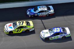 Paul Menard, Richard Childress Racing Chevrolet, Ty Dillon, Germain Racing Chevrolet, Matt DiBenedetto, Go Fas Racing Ford