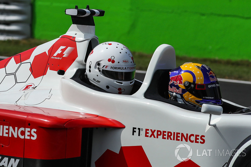 Patrick Friesacher, F1 Experiences 2-Seater driver