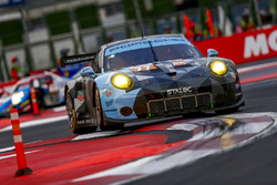 #77 Dempsey Proton Competition Porsche 911 RSR: Christian Ried, Matteo Cairoli, Marvin Dienst