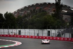 #2 Porsche Team Porsche 919 Hybrid: Timo Bernhard, Earl Bamber, Brendon Hartley