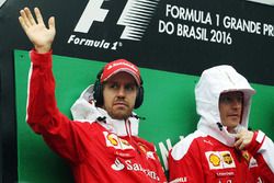 Sebastian Vettel, Ferrari con Kimi Raikkonen, Ferrari