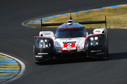 #2 Porsche Team Porsche 919 Hybrid: Timo Bernhard, Earl Bamber, Brendon Hartley