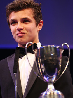 Lando Norris reçoit le trophée British Club Driver of the Year