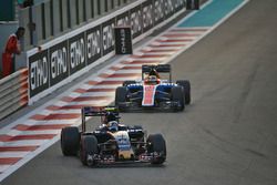 Carlos Sainz Jr., Scuderia Toro Rosso STR11