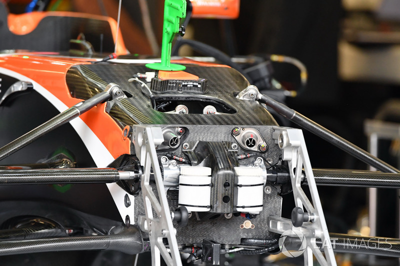 McLaren MCL32 chassis