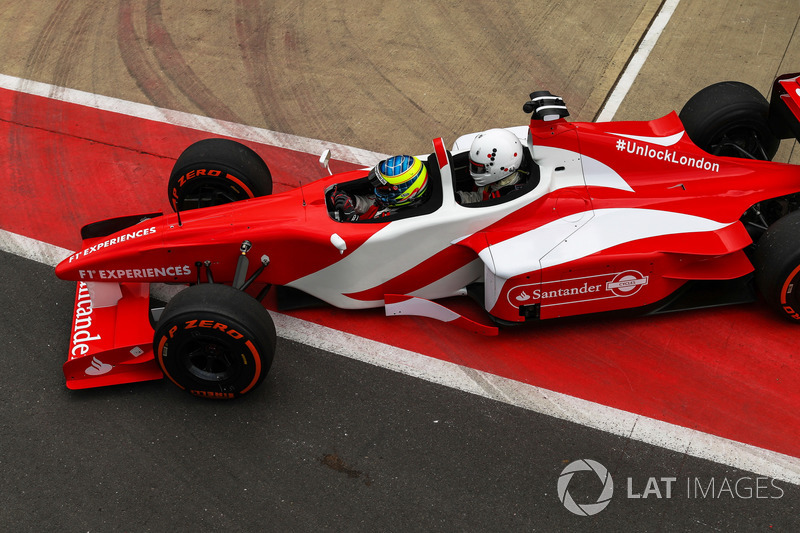 Zsolt Baumgartner, F1 Experiences 2-Seater driver