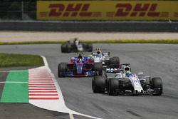 Felipe Massa, Williams FW40, Carlos Sainz Jr., Scuderia Toro Rosso STR12