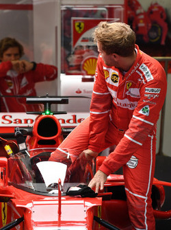 Sebastian Vettel, Ferrari SF70-H with cockpit shield