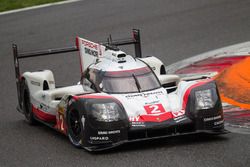 #2 Porsche Team Porsche 919 Hybrid: Timo Bernhard, Earl Bamber, Brendon Hartley