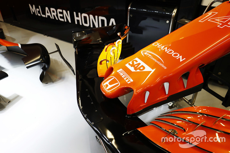 McLaren MCL32 front wing detail