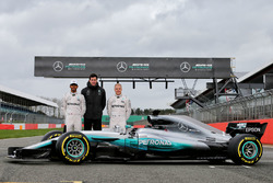 Lewis Hamilton, Mercedes AMG F1, Valtteri Bottas, Mercedes AMG F1, Toto Wolff, Mercedes AMG F1 Shareholder and Executive Director