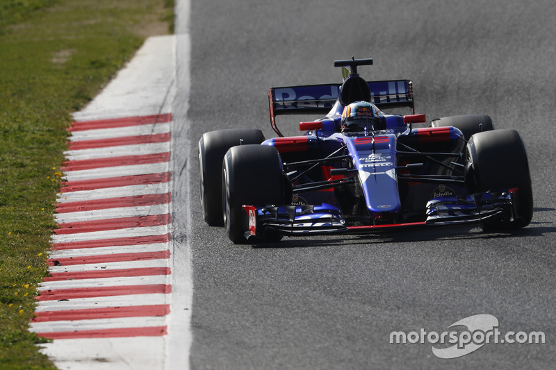 Carlos Sainz Jr., Toro Rosso STR12