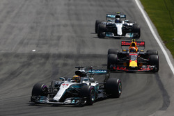 Lewis Hamilton, Mercedes AMG F1 W08, Max Verstappen, Red Bull Racing RB13, Valtteri Bottas, Mercedes