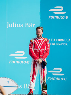 Nick Heidfeld, Mahindra Racing, sul podio