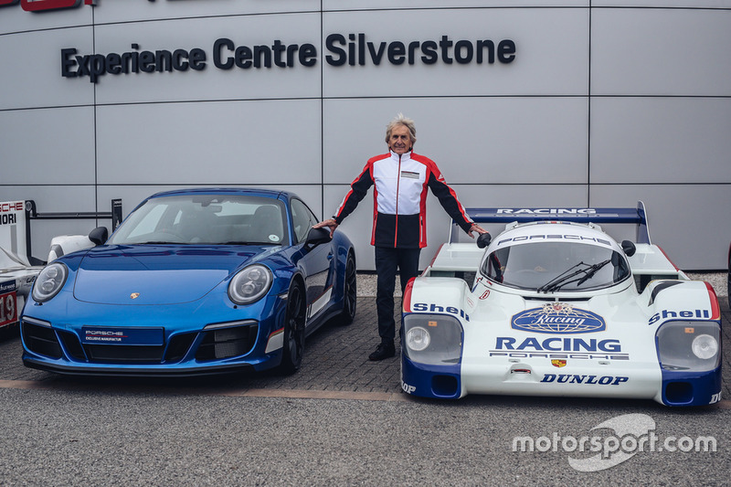 Derek Bell, Porsche 911 Carrera GTS 4 British Legends Edition