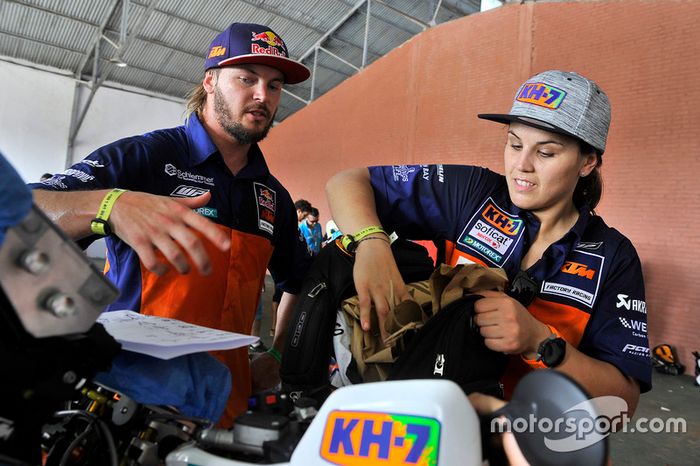 Laia Sanz con Toby Price, Red Bull KTM Factory Team