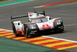 #2 Porsche Team Porsche 919 Hybrid: Timo Bernhard, Earl Bamber, Brendon Hartley