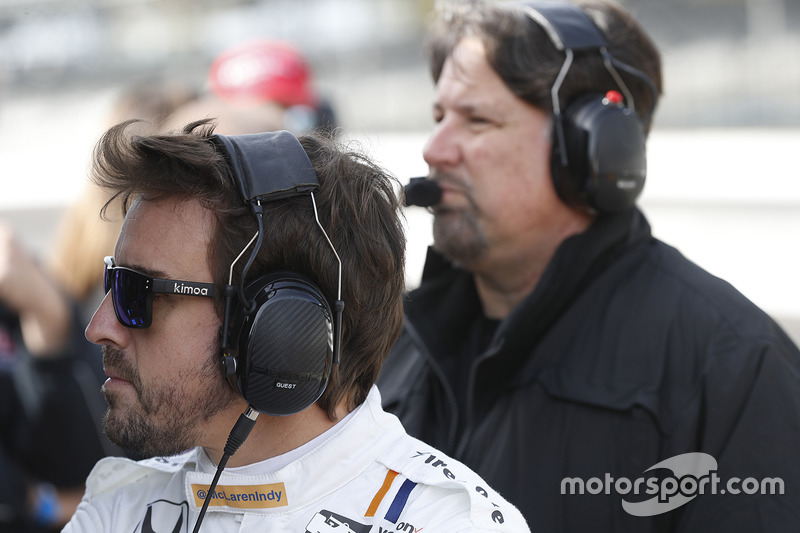 Фернандо Алонсо, Andretti Autosport Honda, и Майкл Андретти
