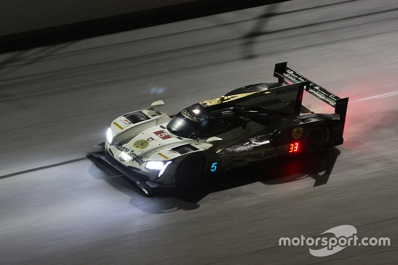 №5 Action Express Racing Cadillac DPi: Жоао Барбоса, Кристиан Фиттипальди, Филипе Альбукерк