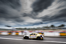 #24 Nissan Motorsport, Nissan GT-R Nismo GT3: Florian Strauss, Todd Kelly, Jann Mardenborough