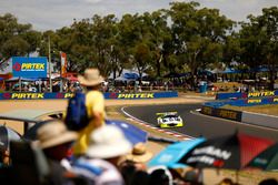 #911 Walkinshaw GT3, Porsche 911 GT3 R: Earl Bamber, Kevin Estre, Laurens Vanthoor