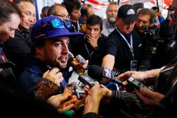 Fernando Alonso, Andretti Autosport Honda, in gesprek met de media