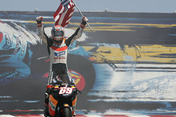 Nicky Hayden, Repsol Honda Team, fête sa victoire