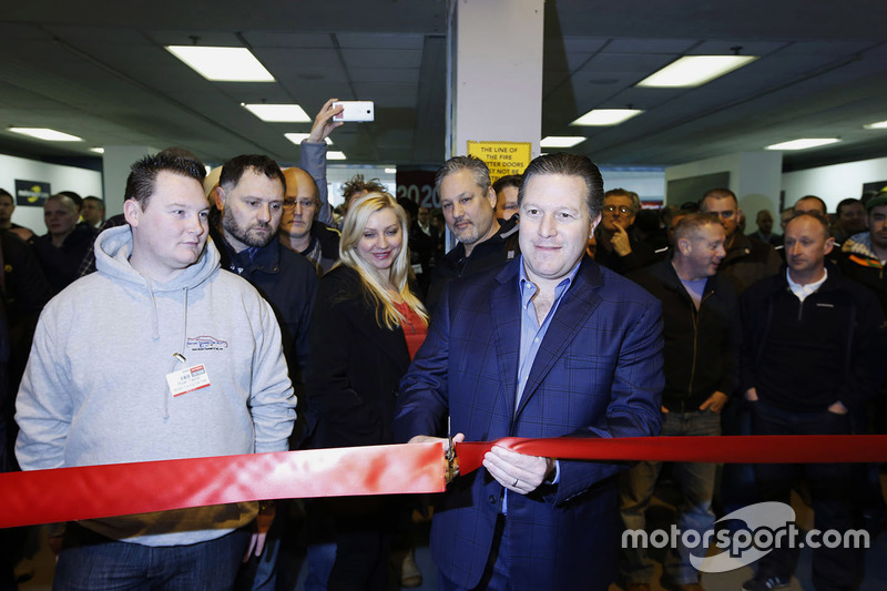 Zak Brown, voorzitter van Motorsport Network opent Autosport International Show 2017