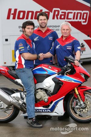 Guy Martin, Honda Racing mit Neil Tuxworth, Teammanager