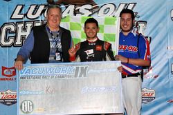 Kyle Larson took the win in the Vacuworx International Race of Champions