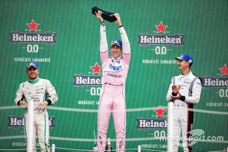 Podio: il vincitore della gara Michael Ammermüller, BWT Lechner Racing, il secondo classificato Ayhancan Güven, martinet by ALMERAS, il terzo classificato Jaxon Evans, FACH AUTO TECH