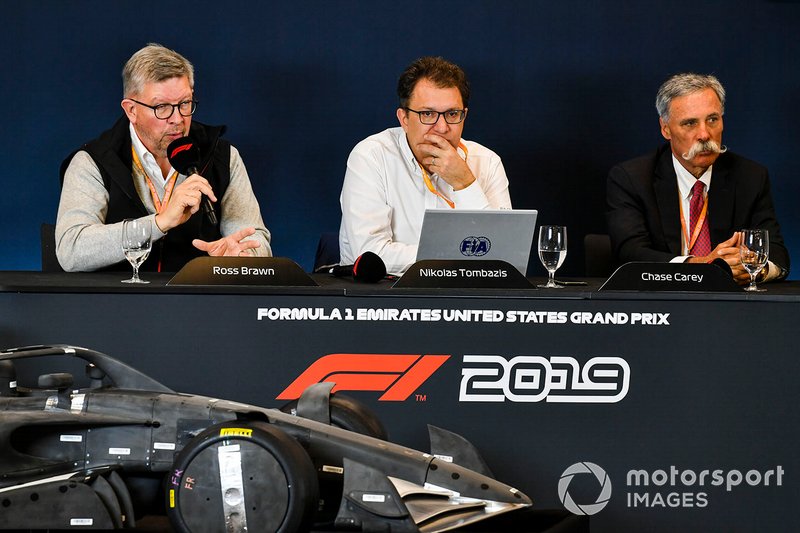 Ross Brawn, Managing Director del Motorsport, FOM, Nikolas Tombazis e Chase Carey, Presidente, Formula 1, annunciano il regolamento tecnico 2021 della Formula 1, durante la conferenza stampa di presentazione