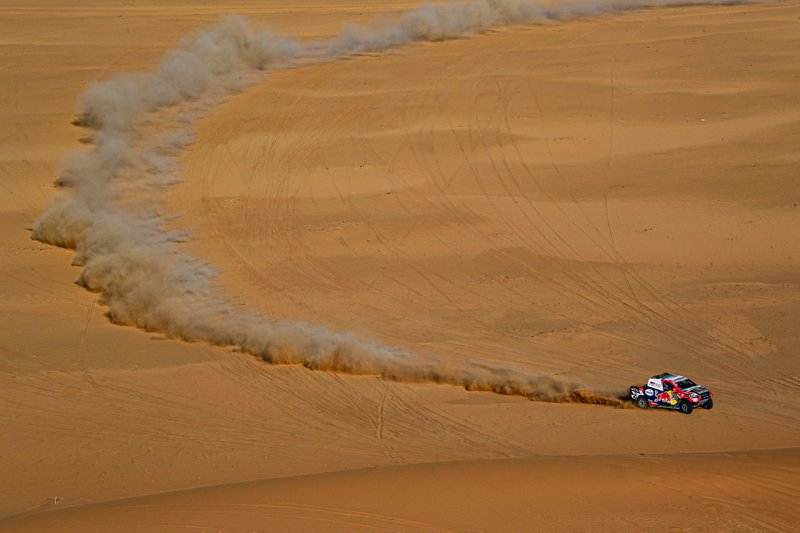 #300 Toyota Gazoo Racing: Nasser Al-Attiyah, Matthieu Baumel