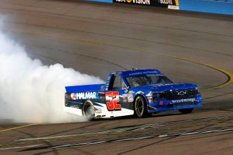 Race Winner Stewart Friesen, Halmar Friesen Racing, Chevrolet Silverado Halmar International