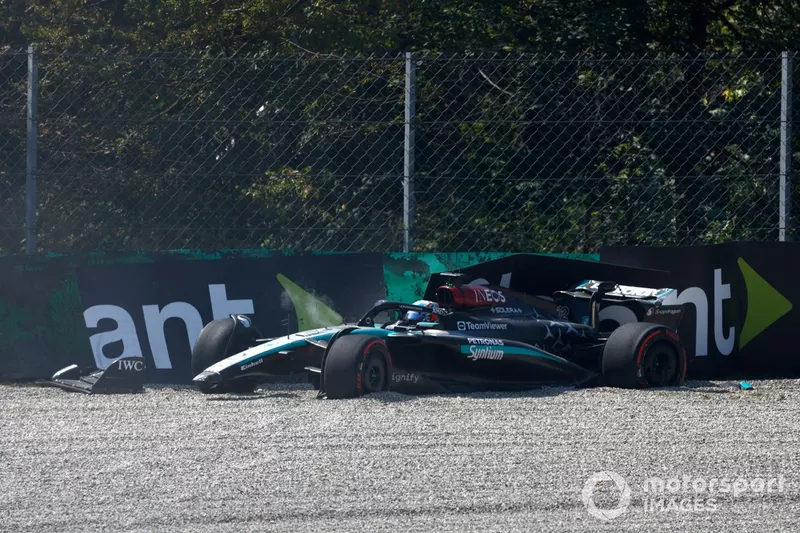 Andrea Kimi Antonelli, Mercedes F1 W15, chute en FP1