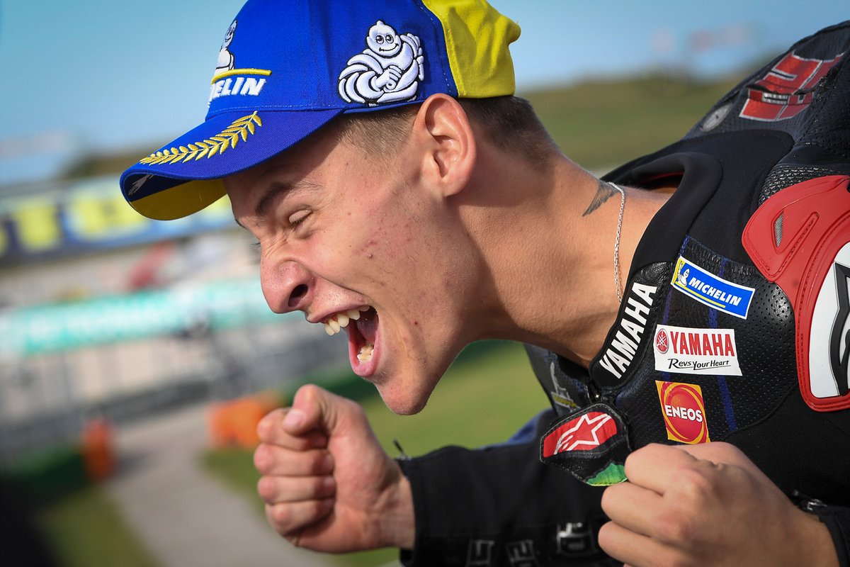 El Campeón del Mundo Fabio Quartararo, Yamaha Factory Racing celebra