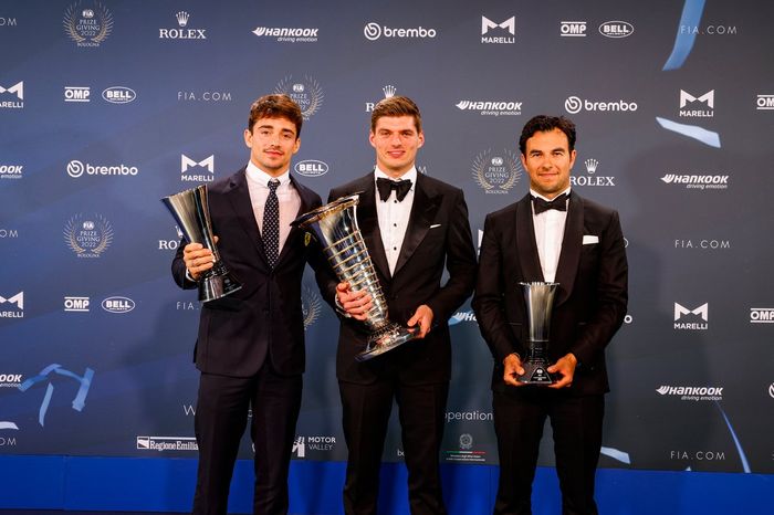 Max Verstappen, Campeón FIA F1, Sergio Pérez, Charles Leclerc, Christian Horner