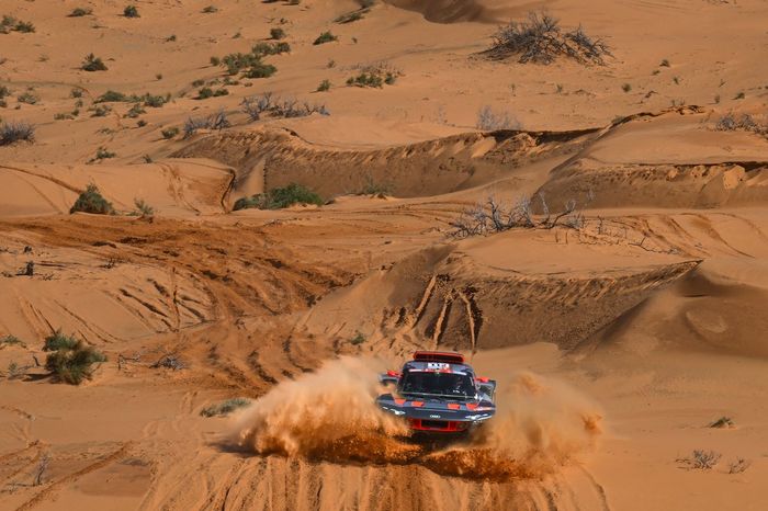 #211 Team Audi Sport Audi: Mattias Ekstrom, Emil Bergkvist